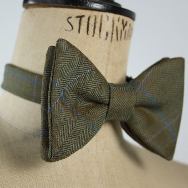 Bow Tie - green tweed